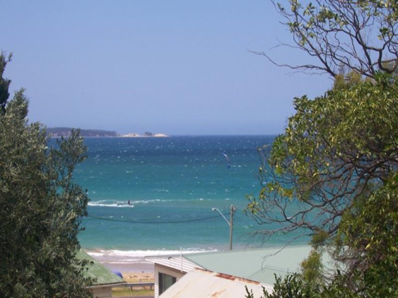 Caseys Beach - Ref 3100 Picture 1