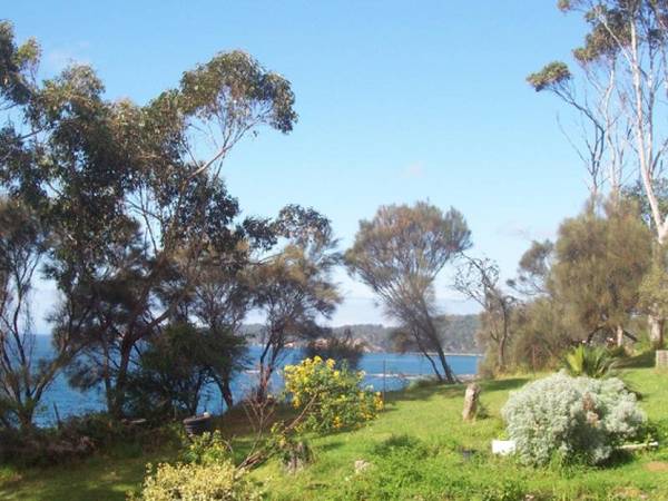 Denhams Beach - Ref 2615 Picture 1