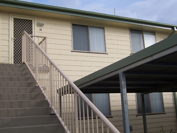 RESORT LIVING Picture 1