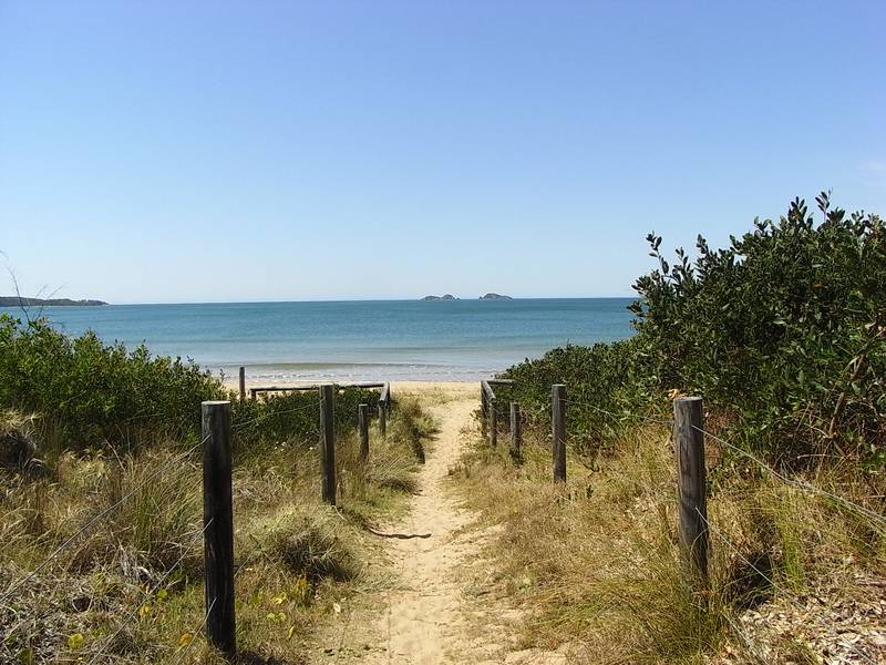 SANDY'S PLACE Picture 2