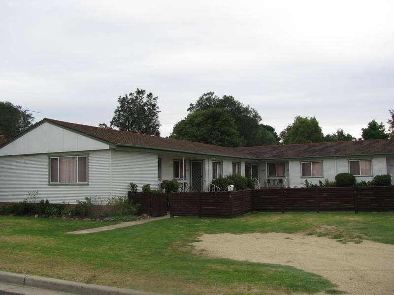 GOLFER'S PARADISE Unit 1 Picture 1