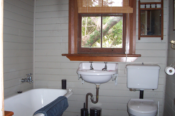 CLASSIC COUNTRY NELLIGEN Picture