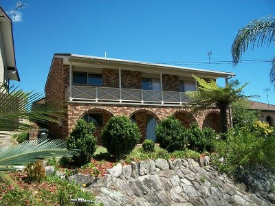 IDEAL FOR 2 FAMILIES Picture IDEAL FOR 2 FAMILIES Picture