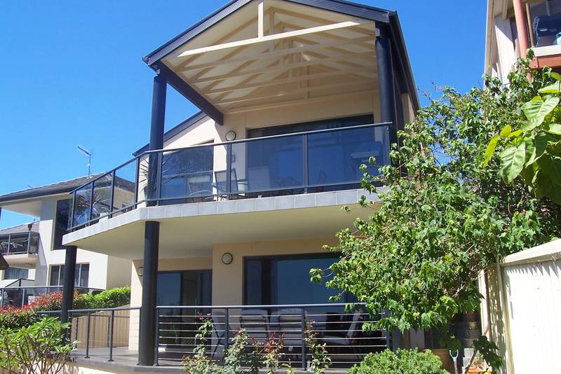 Views, Quality, Location Picture 2