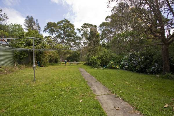 1700 m2 - potential Duplex/Development Site Picture 3