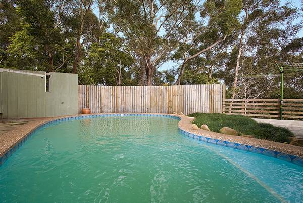 Renovate or Detonate - Now Vacant & Must Be Sold! Picture Renovate or Detonate - Now Vacant & Must Be Sold! Picture