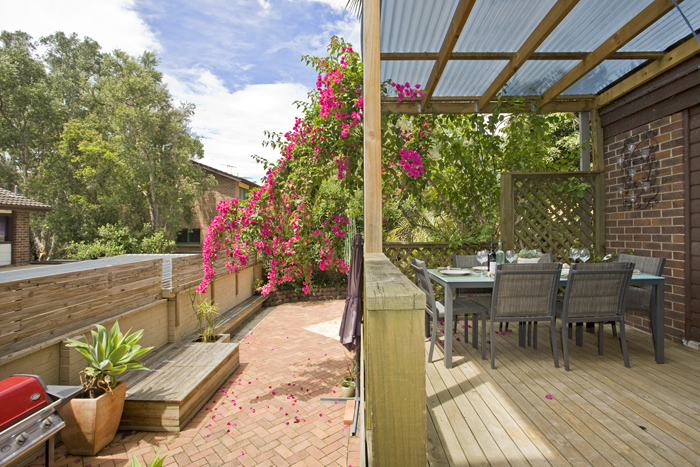 Renovated Townhouse in Prime Position Picture 2