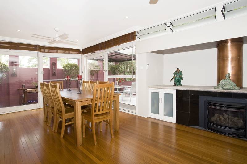 Single Level Luxury Picture 3