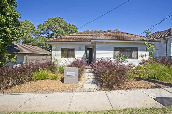 880m2 block with Scenic Bush & Valley Views Picture 1