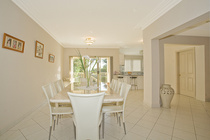 Style Space & Luxury in a Perfect Position Picture 1