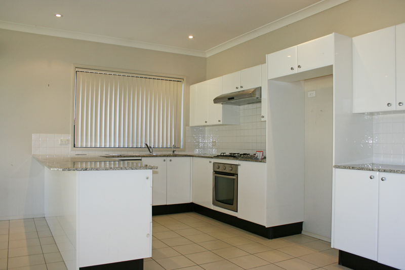 Modern 3br Duplex Picture 3