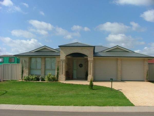 Luxury Living Picture 1