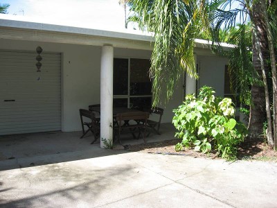 Furnished unit close to Beach Picture