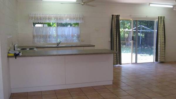 Close to the Beach Picture 2