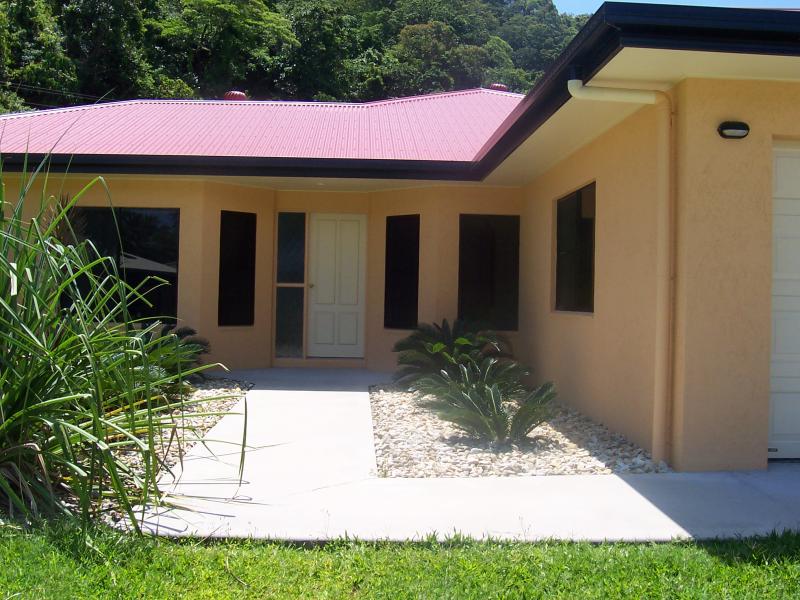 Wonga Beach Home Picture 1