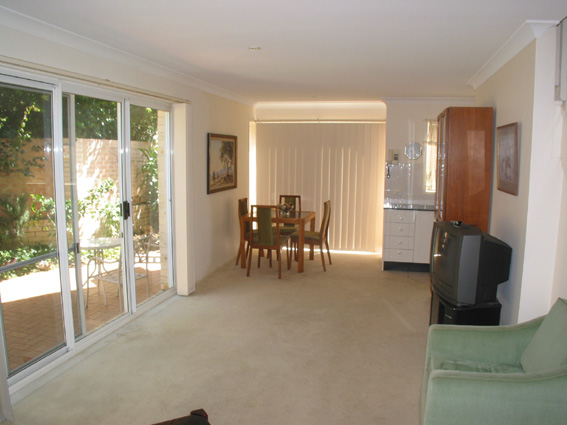 BOUTIQUE OVER 55'S TOWNHOUSE - ONLY 7 YEARS OLD - Mona Vales best buy !!!!!!!!!!!!!!!!!!!!! Picture 2