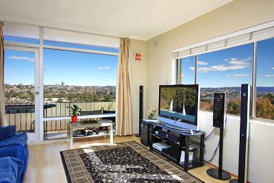 ***DEPOSIT TAKEN***Spacious & Bright! Picture