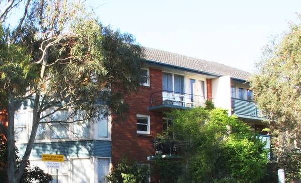 ***LEASED*** Deco Deluxe Picture