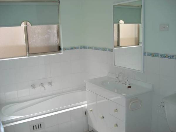 ***DEPOSIT TAKEN*** Newport Central Picture