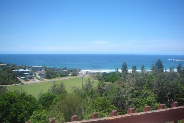 ***LEASED***Beach Pad Picture