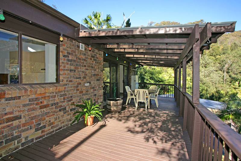 Family Home Great Position Picture 1