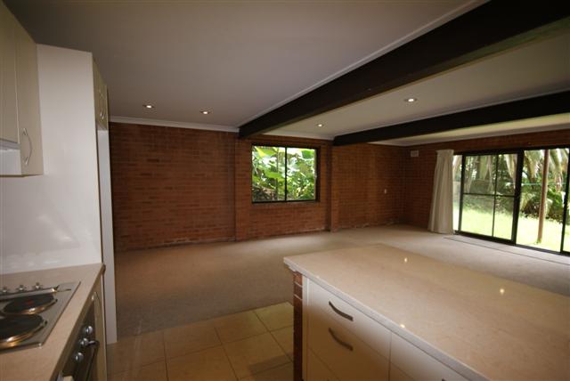 *** LEASED****Garden Beachside Duplex Picture