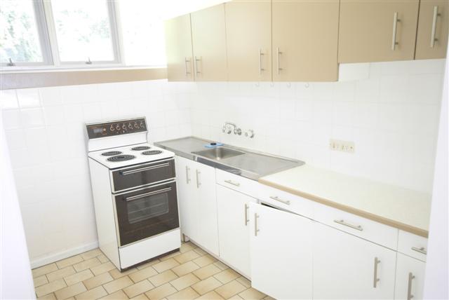 ***LEASED***Golden Triangle Living Picture