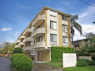 ***LEASED*** Great Location! Picture 1