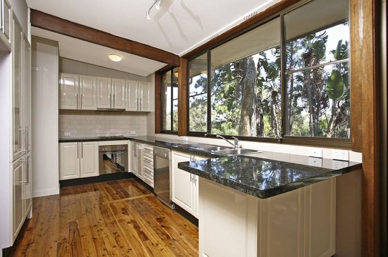 QUIRKY CHARM Picture 3