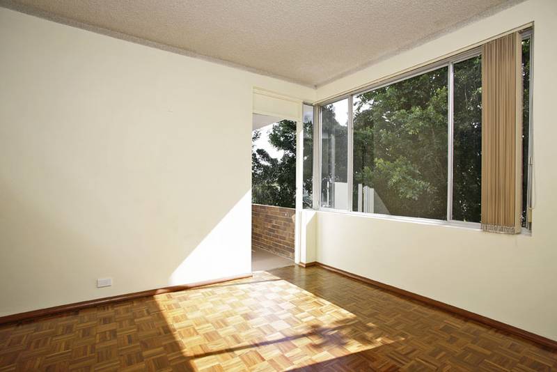 Sunfilled Unit - Priced To Sell!! Be Quick Picture 3