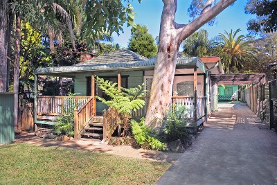 ANOTHER PRICE REDUCTION -
Yesteryear Charm - WHAT EVERYBODY ASKS FOR Picture