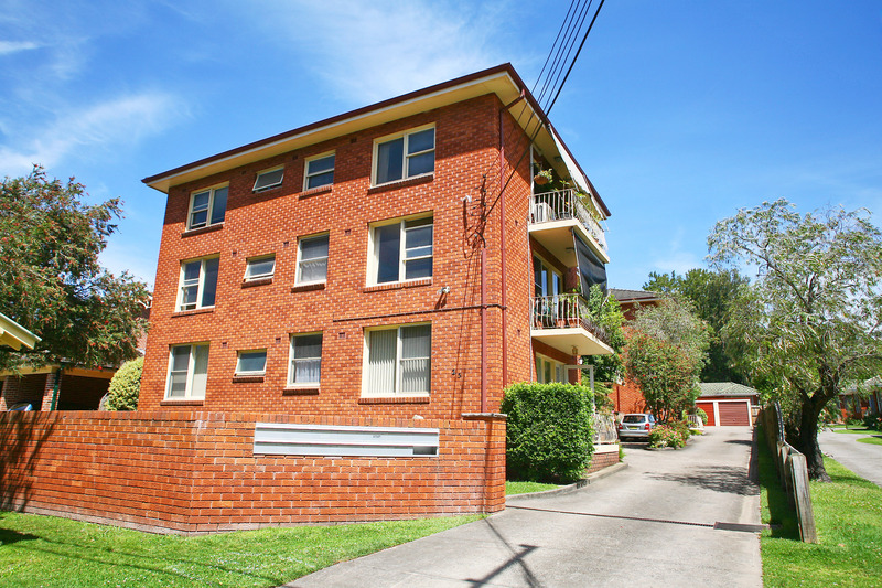 ATTENTION 1ST HOME BUYERS & INVESTORS - PRICE REDUCTION Picture 2