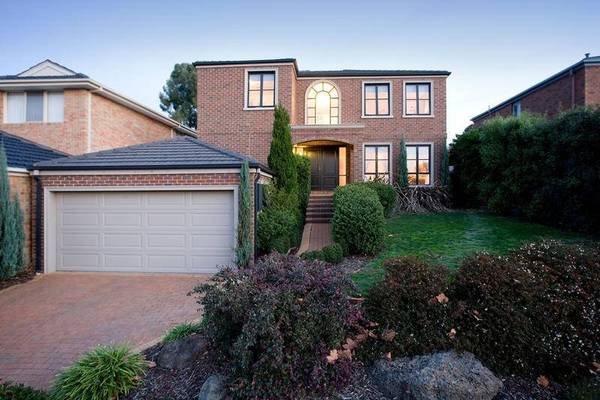 Modern Family Living & Space for Comfort without the Price Tag Picture 1