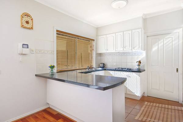 Refined Elegance & Sophistication Picture 2