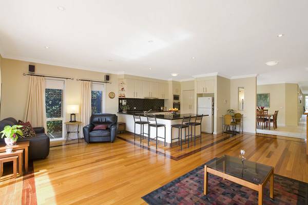 Headline A Showpiece of Modern Glamour Picture Headline A Showpiece of Modern Glamour Picture