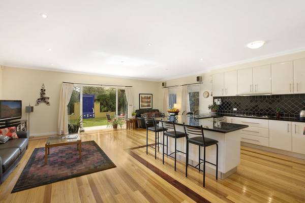 Headline A Showpiece of Modern Glamour Picture Headline A Showpiece of Modern Glamour Picture