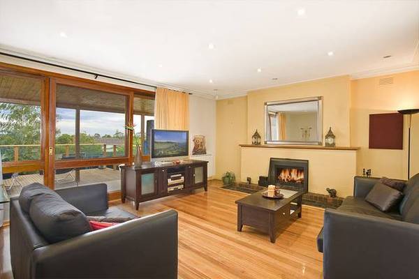 ULTRA-Central & Fully-Renovated Picture