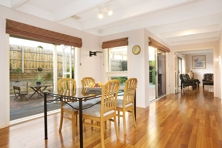 Entertainers Delight Picture 3