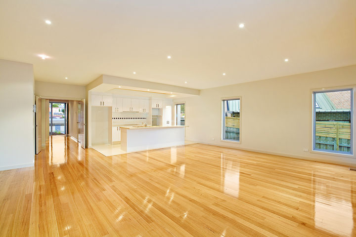 Chic, Sleek & State-of-the-Art Picture 2