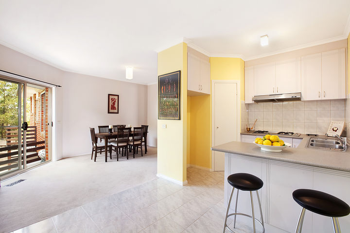 In the Right Location! Picture 1