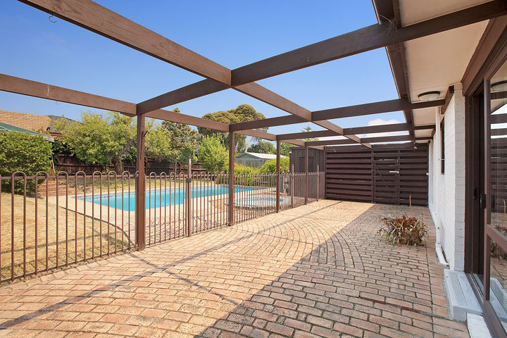 Family-Friendly on Almost 800sqm Picture 3