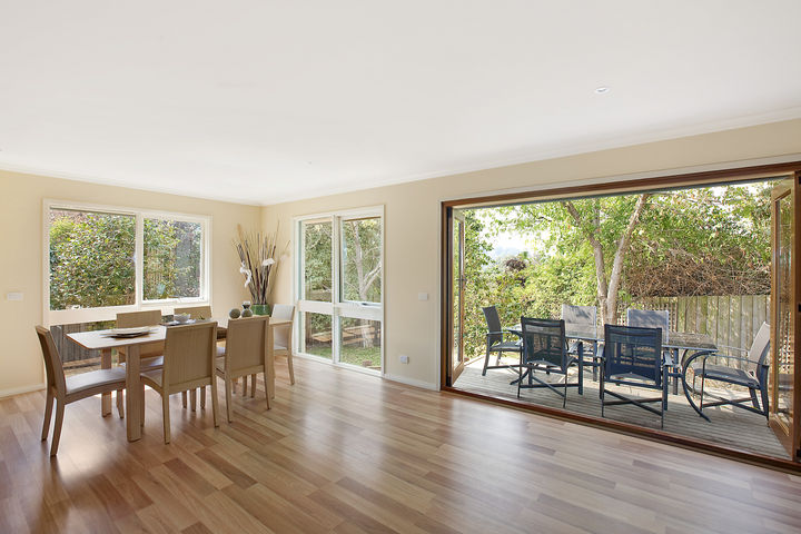 Modern and Contemporary Living Picture 2