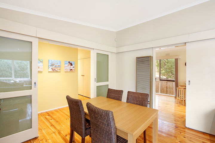 A Private Setting with Light and Style Picture 3