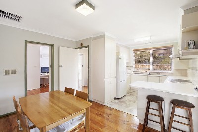 School at the End of the Street Picture