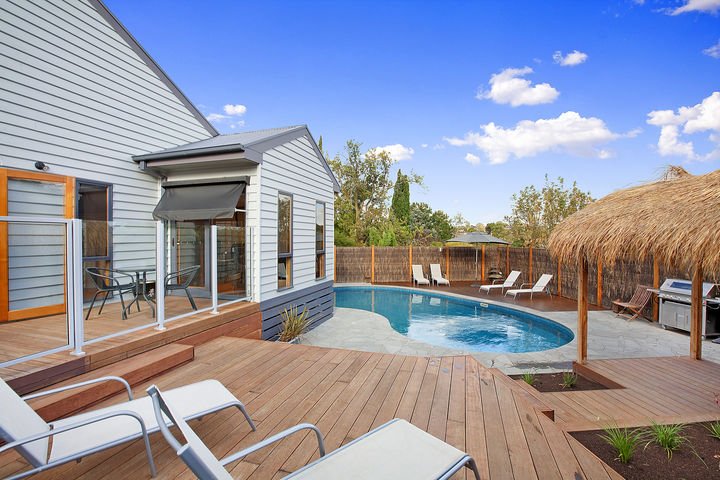 Trendy Top-to-Toe
Transformation Picture 2