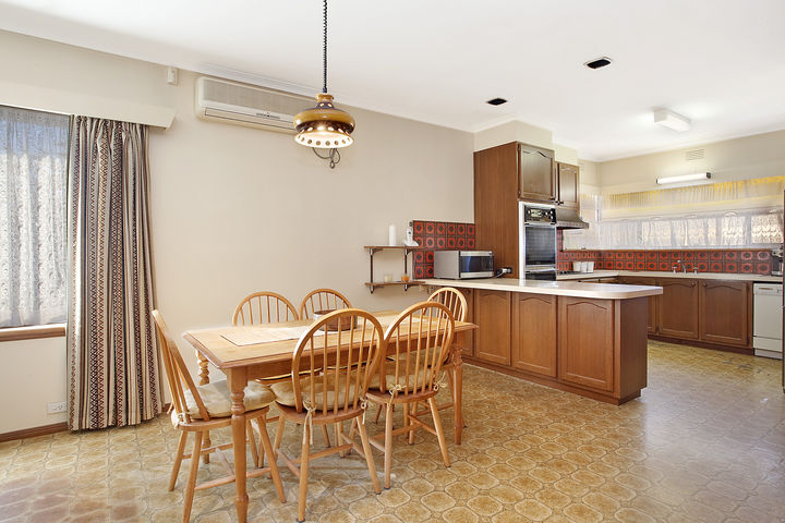 Substantial Home - BIG Block - Great Potential Picture 3