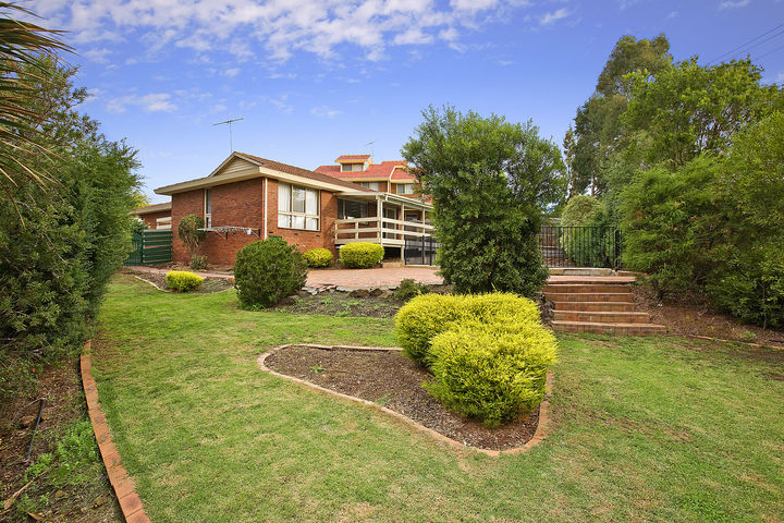 Family Lifestyle on 930sqm (approx) Picture 2