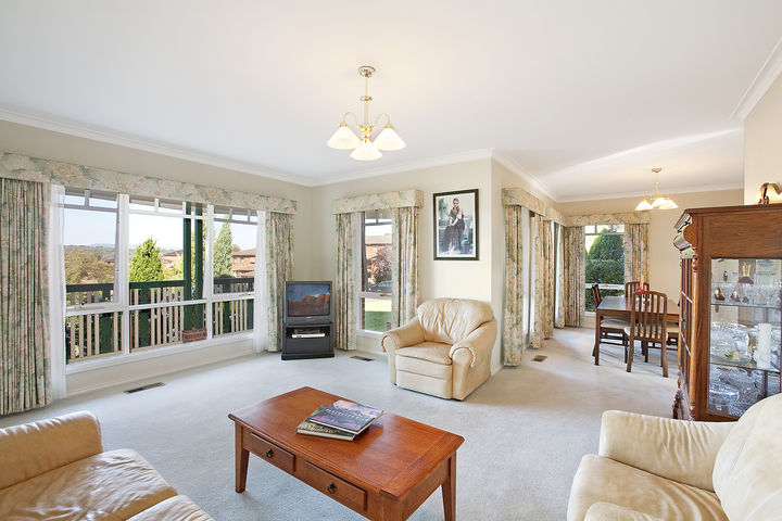 Inside and Outside - Simply Perfect Picture 3