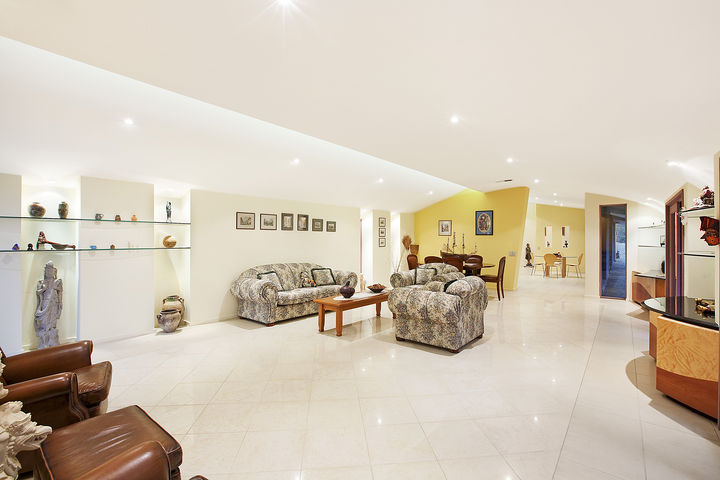 Acre-Freedom with Dual-Living Versatility Picture 3