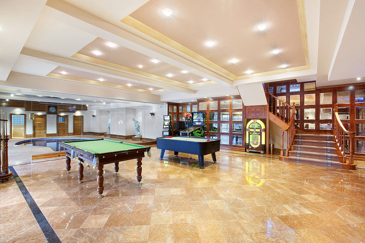 Extravagances BEYOND Your Imagination Picture 2